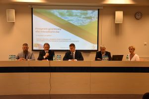 Konferencja na temat inwestycji w OZE