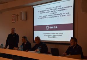 Odprawa służbowa Policji