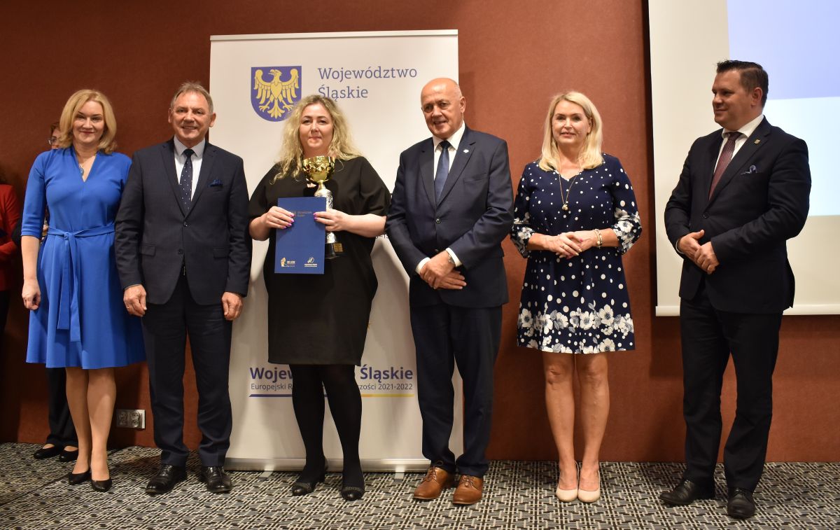 wręczenie nagrody w konkursie Piękna wieś