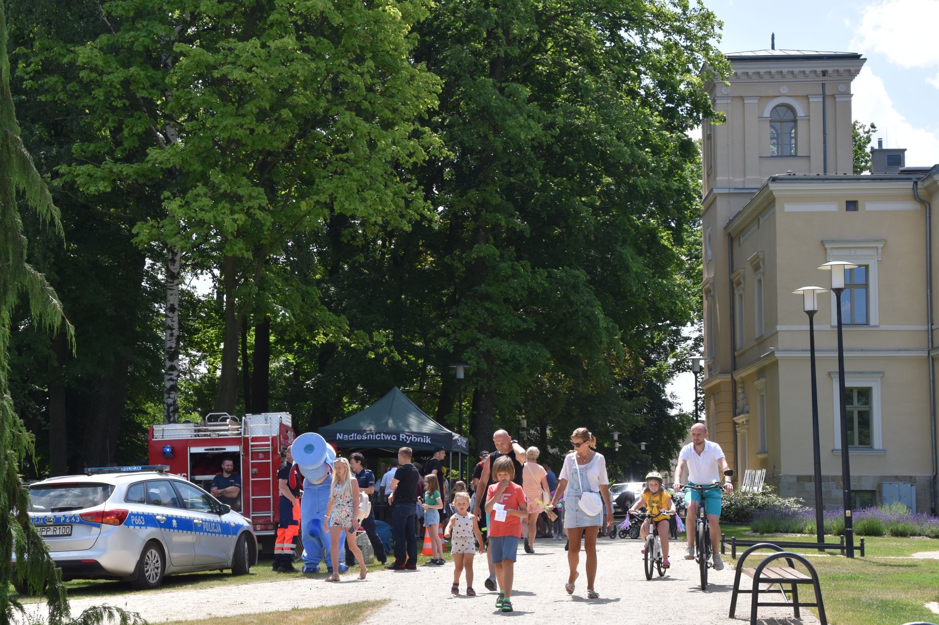 Festyn "Bezpieczni w wakacje"