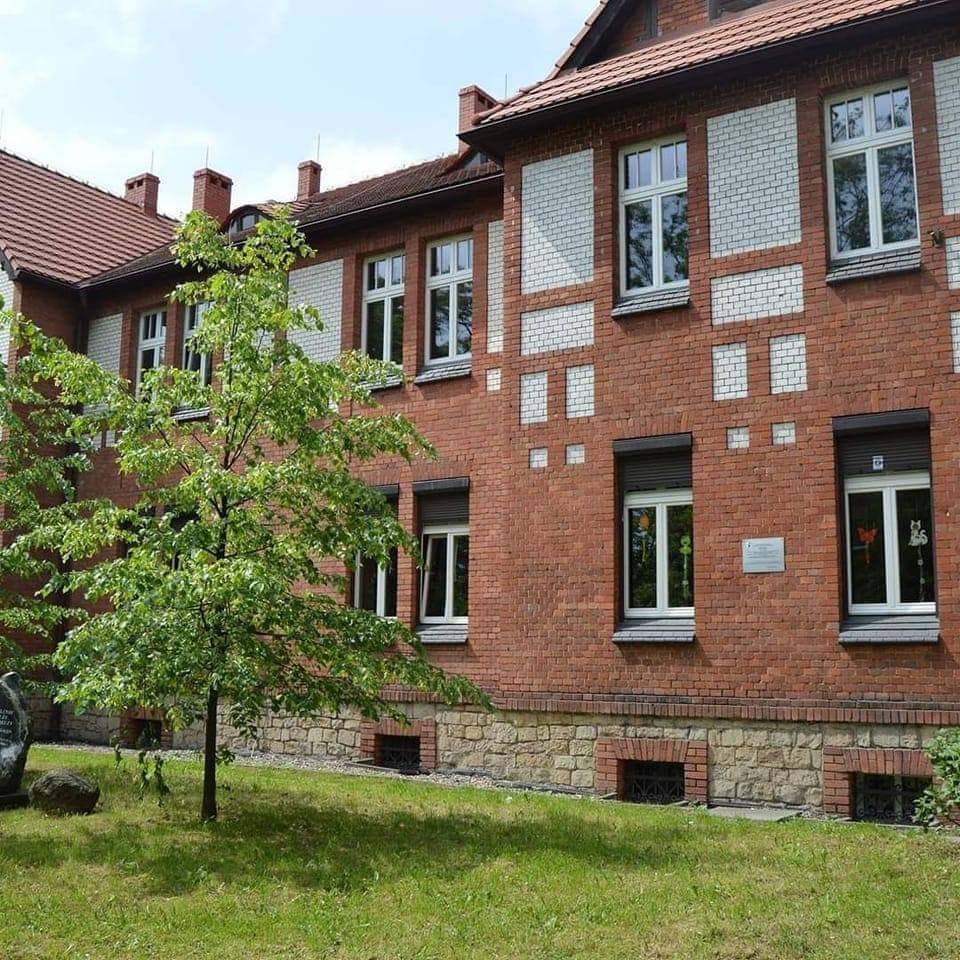 budynek biblioteki