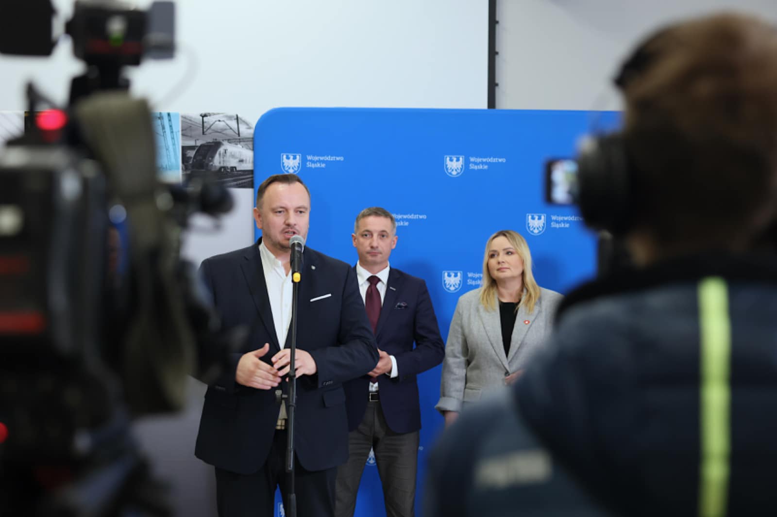 Od 9 czerwca uruchomione zostaną codzienne pociągi na linii komunikacyjnej Rybnik-Gliwice przez Leszczyny Od 9 czerwca uruchomione zostaną codzienne pociągi na linii komunikacyjnej Rybnik-Gliwice przez Leszczyny
