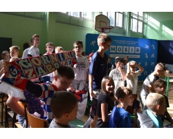 Zawodnicy Górnika Zabrze w SP4 i Zespole Szkół Specjalnych (1)