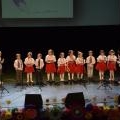 Przedszkolaki z najlepszymi życzeniami dla mam