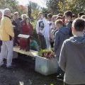 Plenerowe warsztaty pszczelarskie w książenickim arboretum