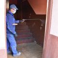 Dezynfekcja wspólnych przestrzeni w blokach i familokach