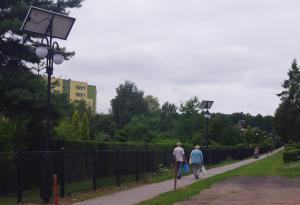Przybywa lamp zasilanych energią odnawialną